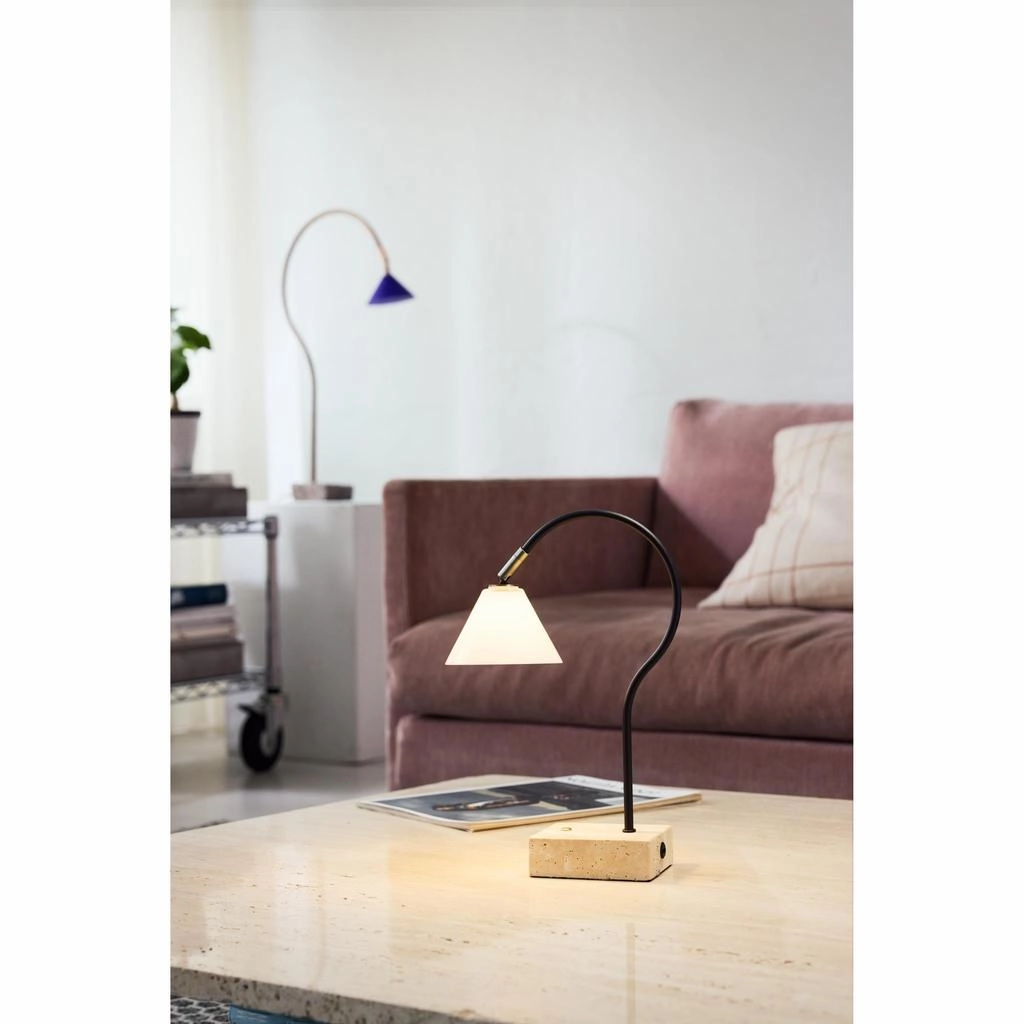 QUESTION PORTABLE BORDLAMPE SORT ANTIK MESSING/OPAL GLAS