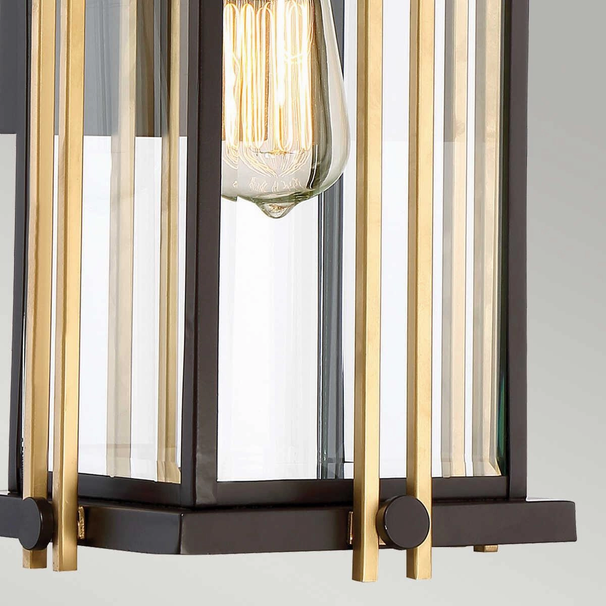Quoizel Goldenrod Medium Outdoor Wall Light