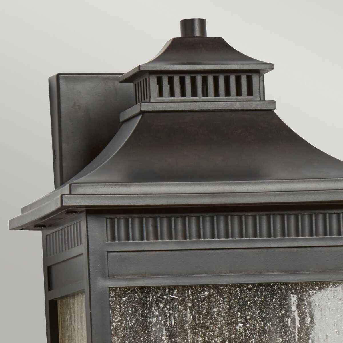 Quoizel Livingston Medium Imperial Bronze Outdoor Wall Light