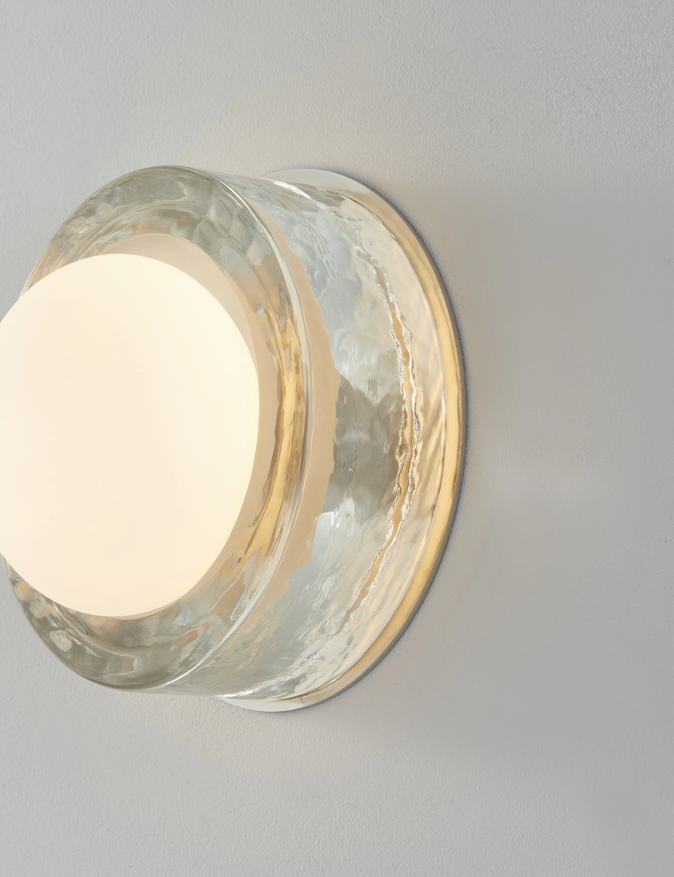 Ravi Round Sconce