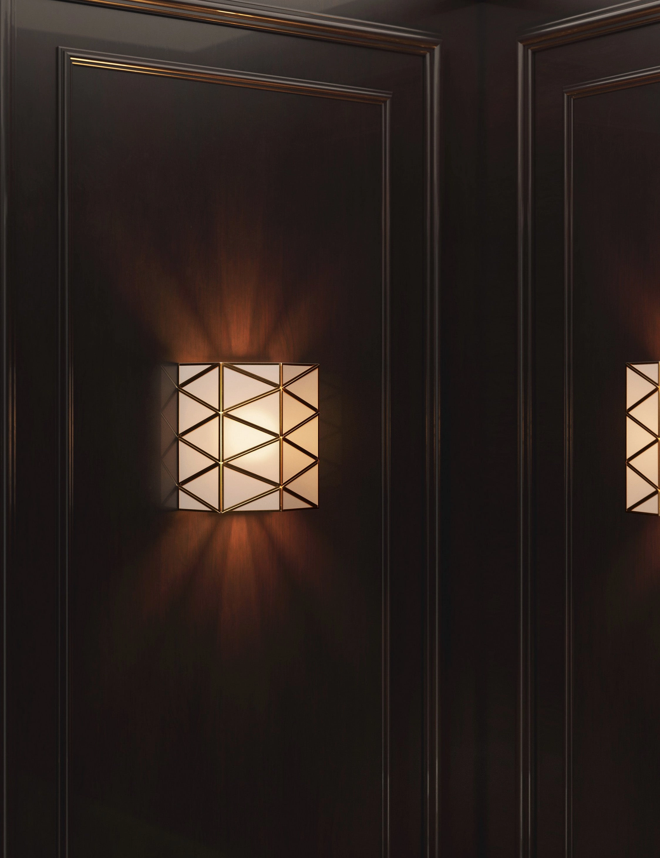 Renelle Sconce