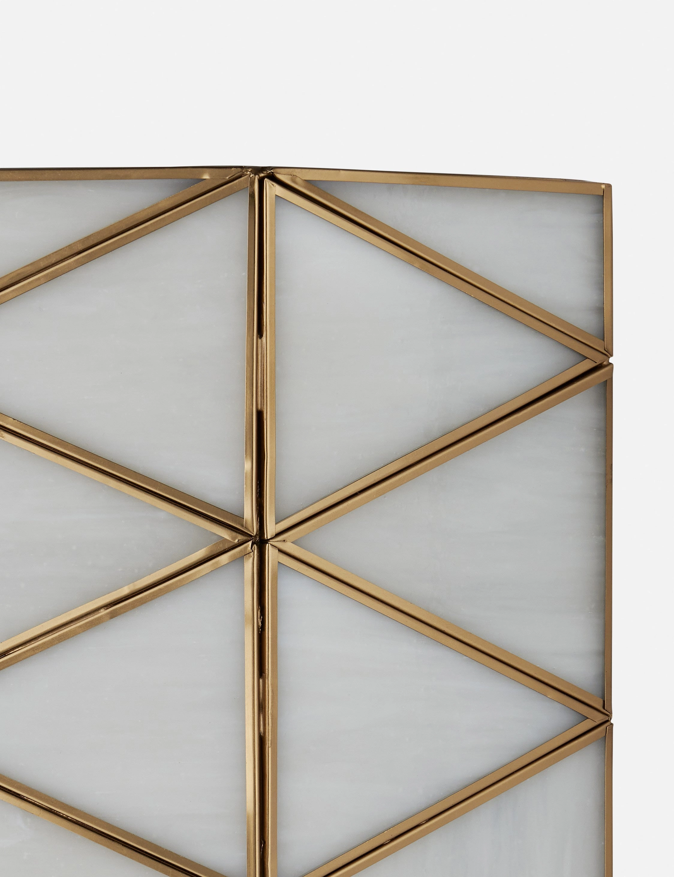 Renelle Sconce
