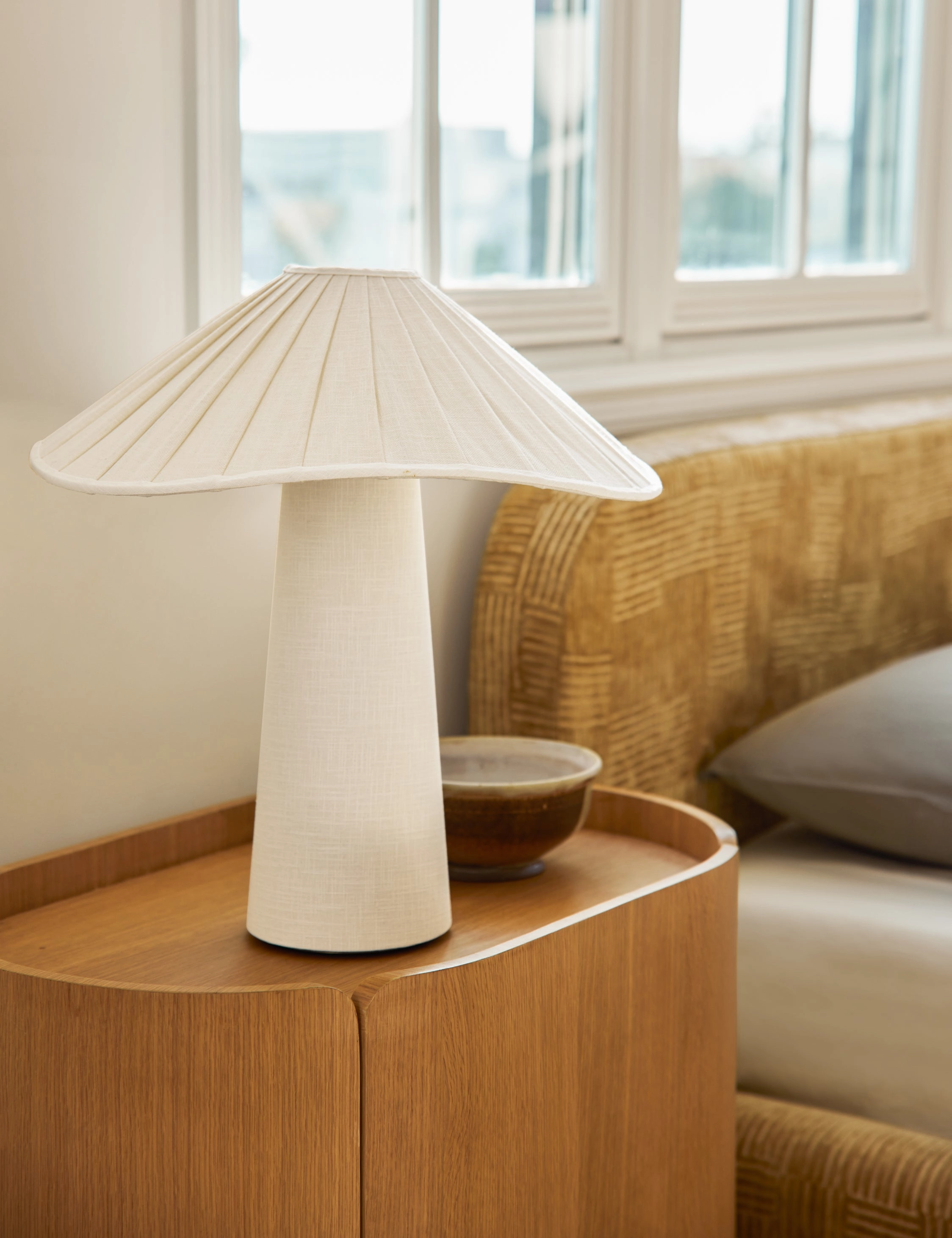 Snoh Table Lamp premium Danish lighting