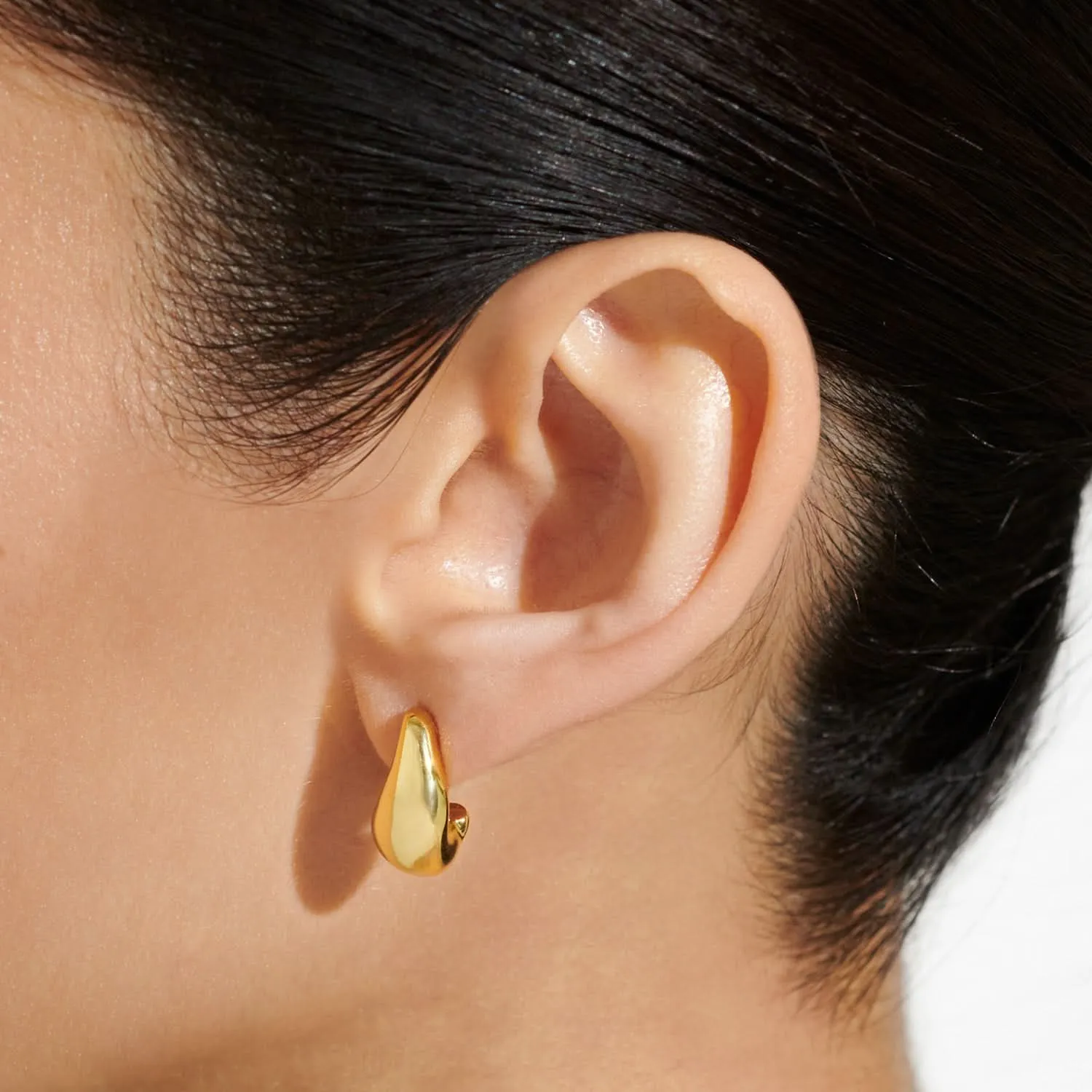 Soul Shine Droplet Gold Plated Earrings 7602 Joma Jewellery