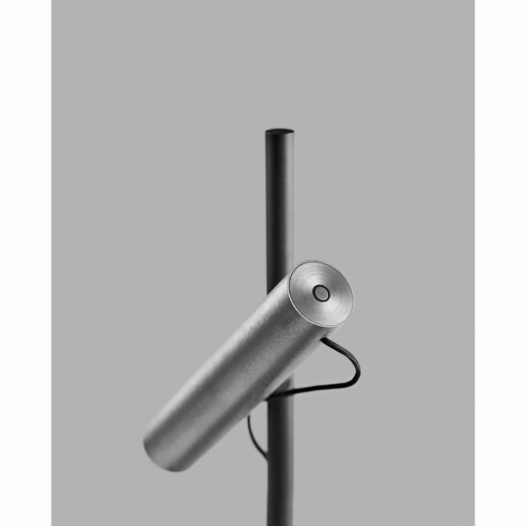 SPIRIT F1 BORDLAMPE TITANIUM LED DMP