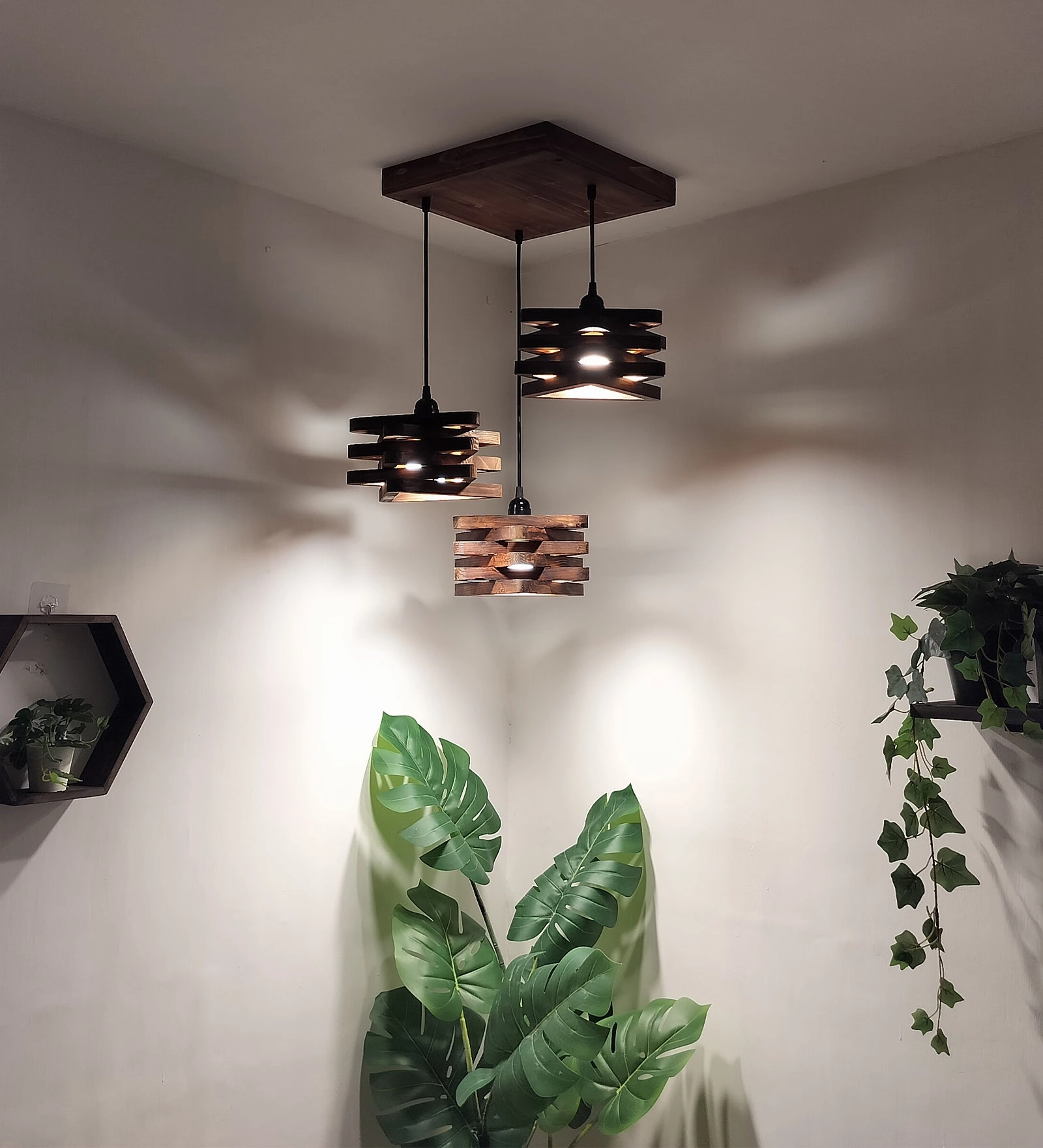 Star Brown Cluster Hanging Lamp (BULB NOT INCLUDED)