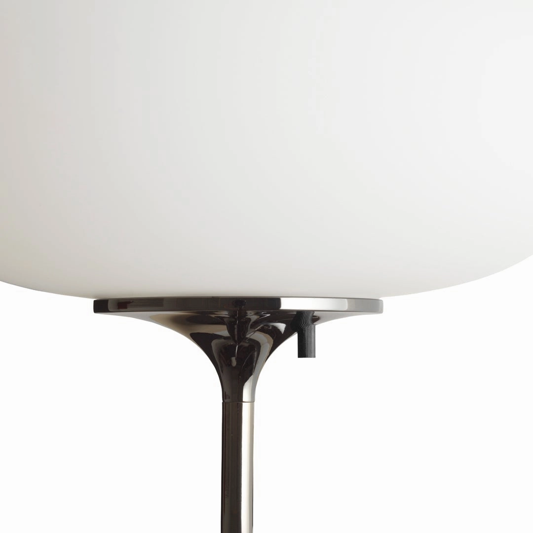 Stemlite Wall Lamp
