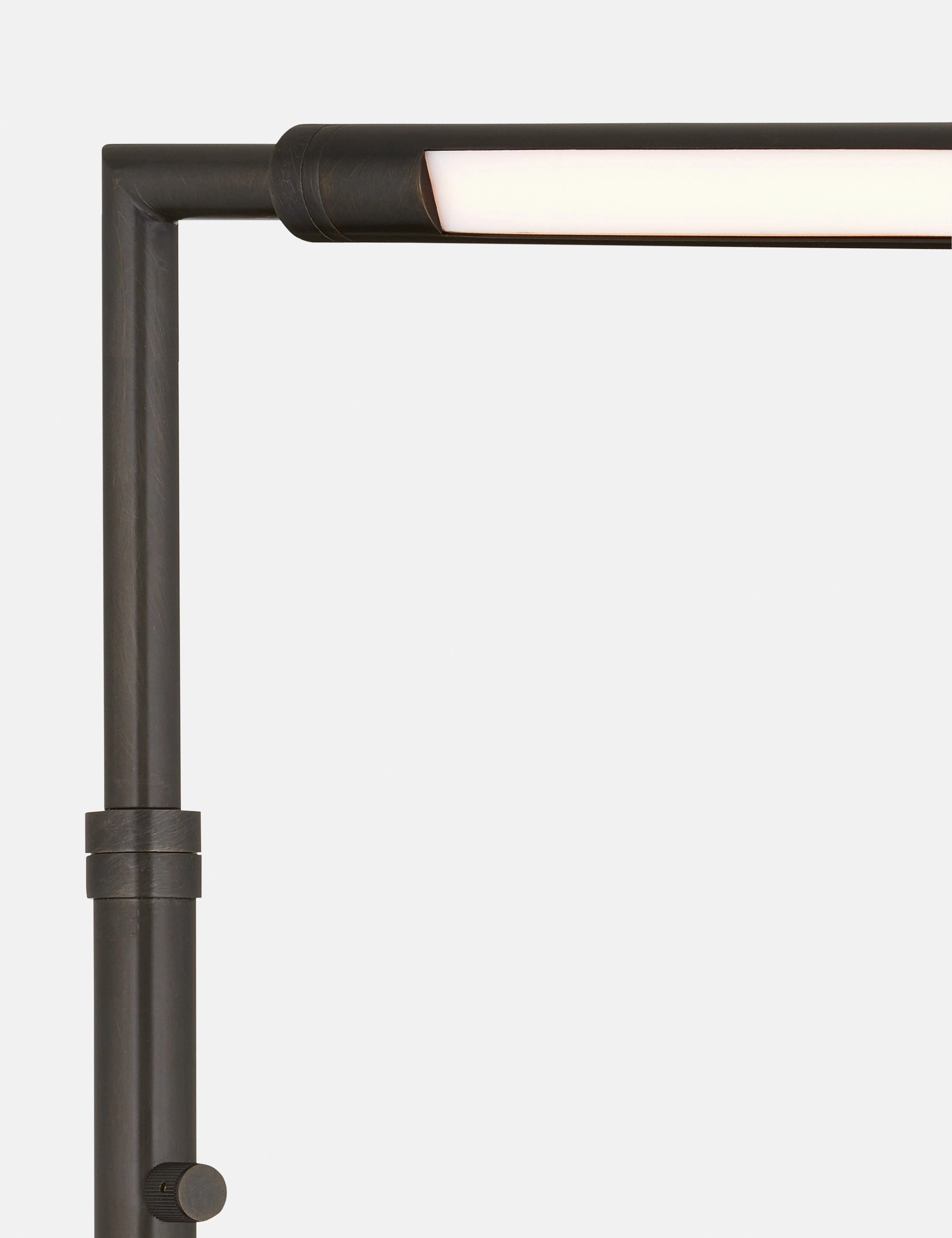 Stern Floor Lamp