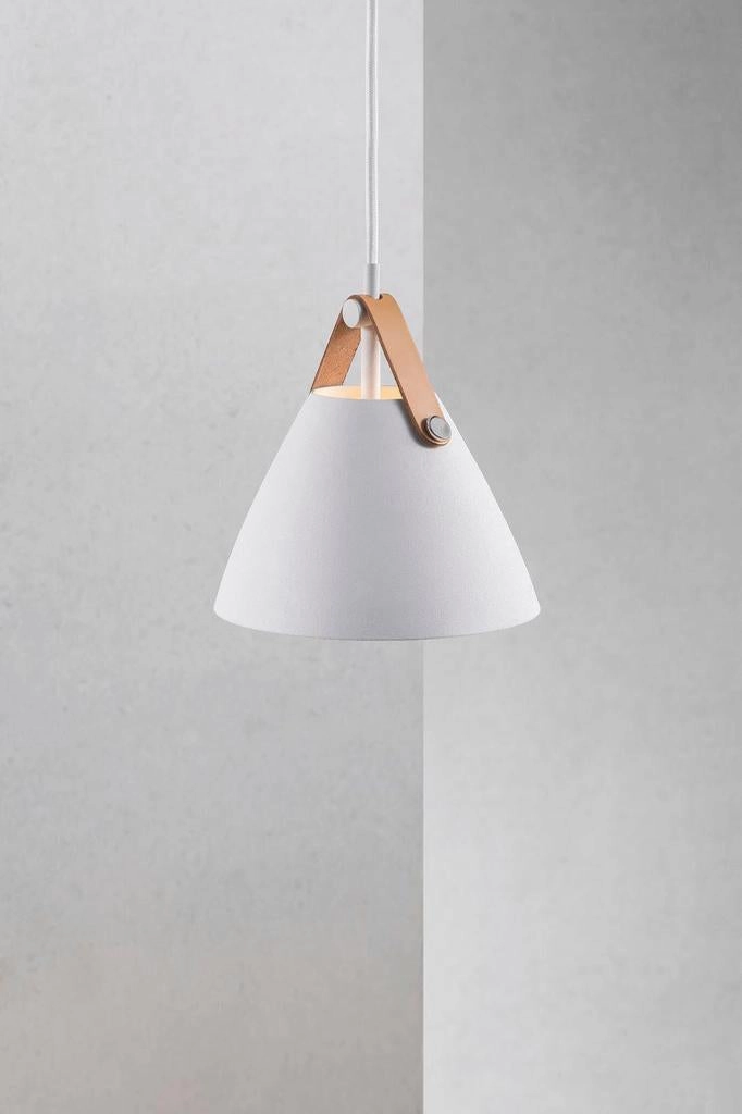 Strap 16 Pendel Hvid - Design For The People