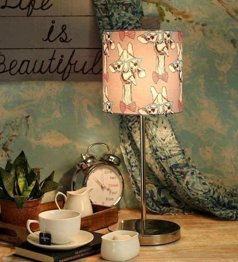 Teasing Giraffe Lamp Louis Poulsen chandelier