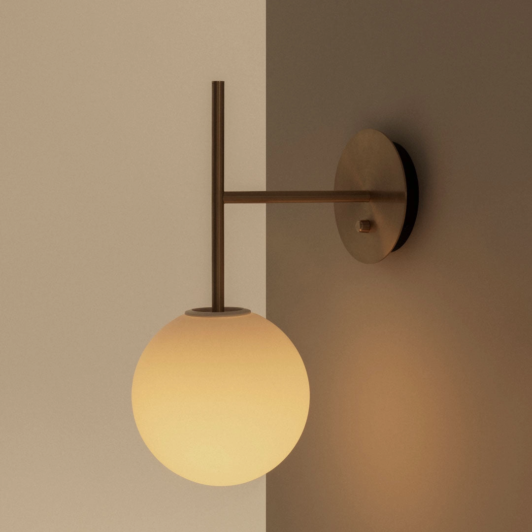 TR Bulb Suspended Wall Lamp