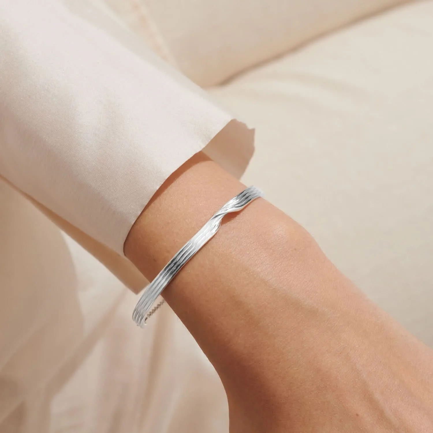 Twist Bangle Bar Silver Plated Bracelet 7887 Joma Jewellery