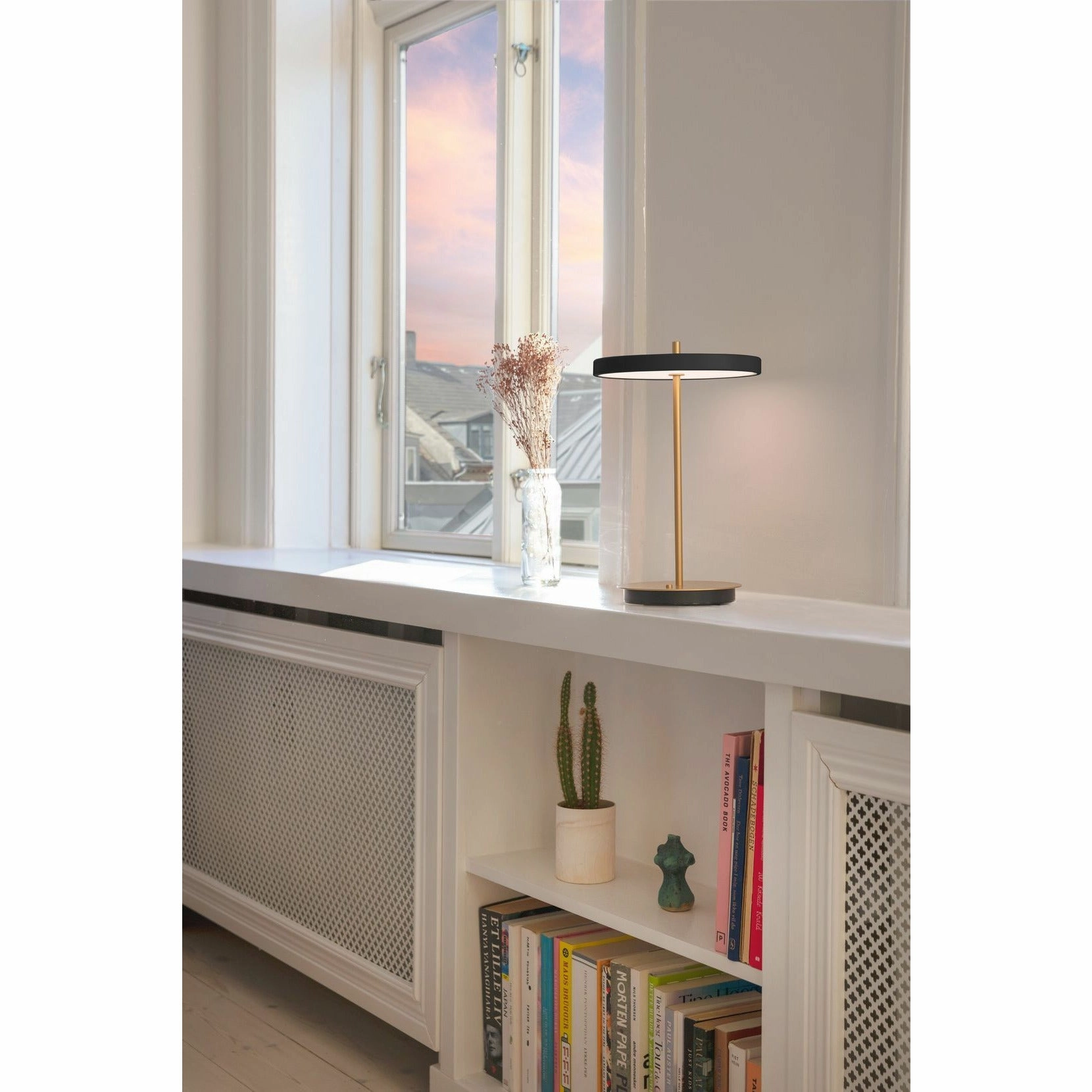 Umage Asteria Move Table Lamp, Black V2