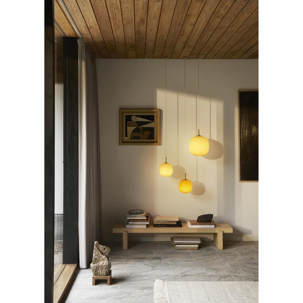 VL45 RADIOHUS PENDEL 175 GLOSSY AMBER GLAS - LOUIS POULSEN