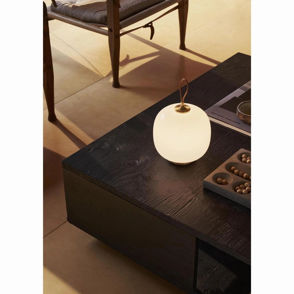 VL45 RADIOHUS PORTABLE PALE ROSE GLAS