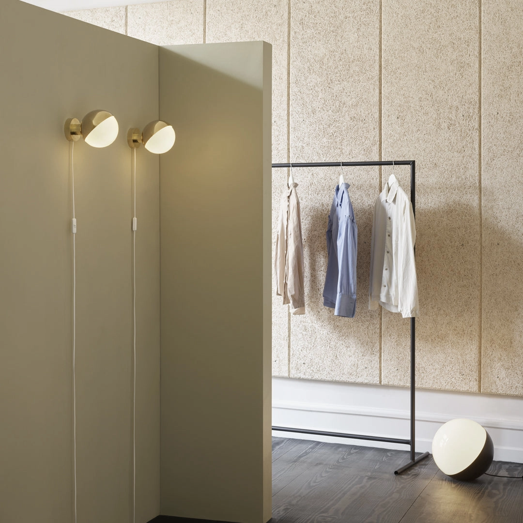 VL Studio Wall Light