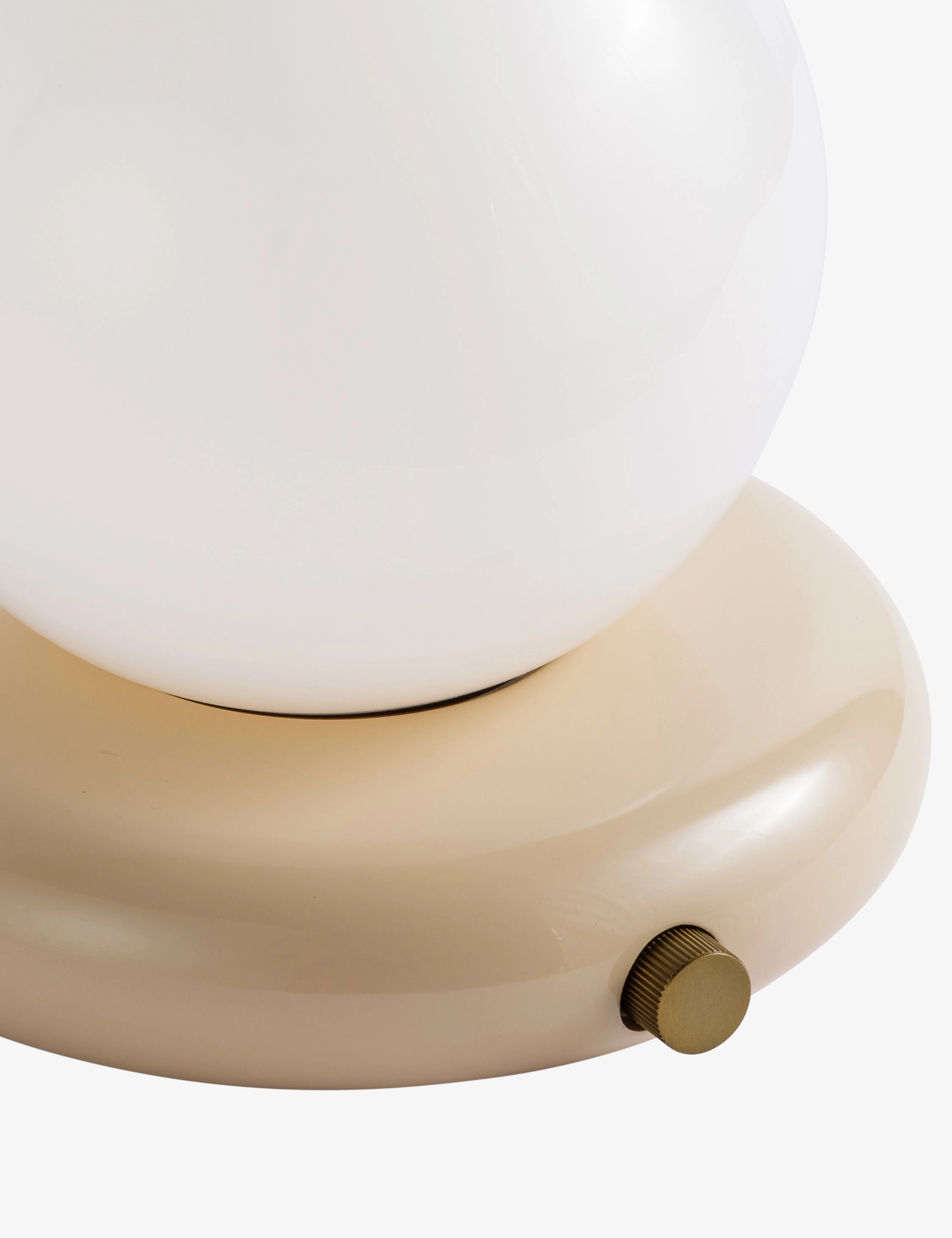 Washburn Cordless Table Lamp