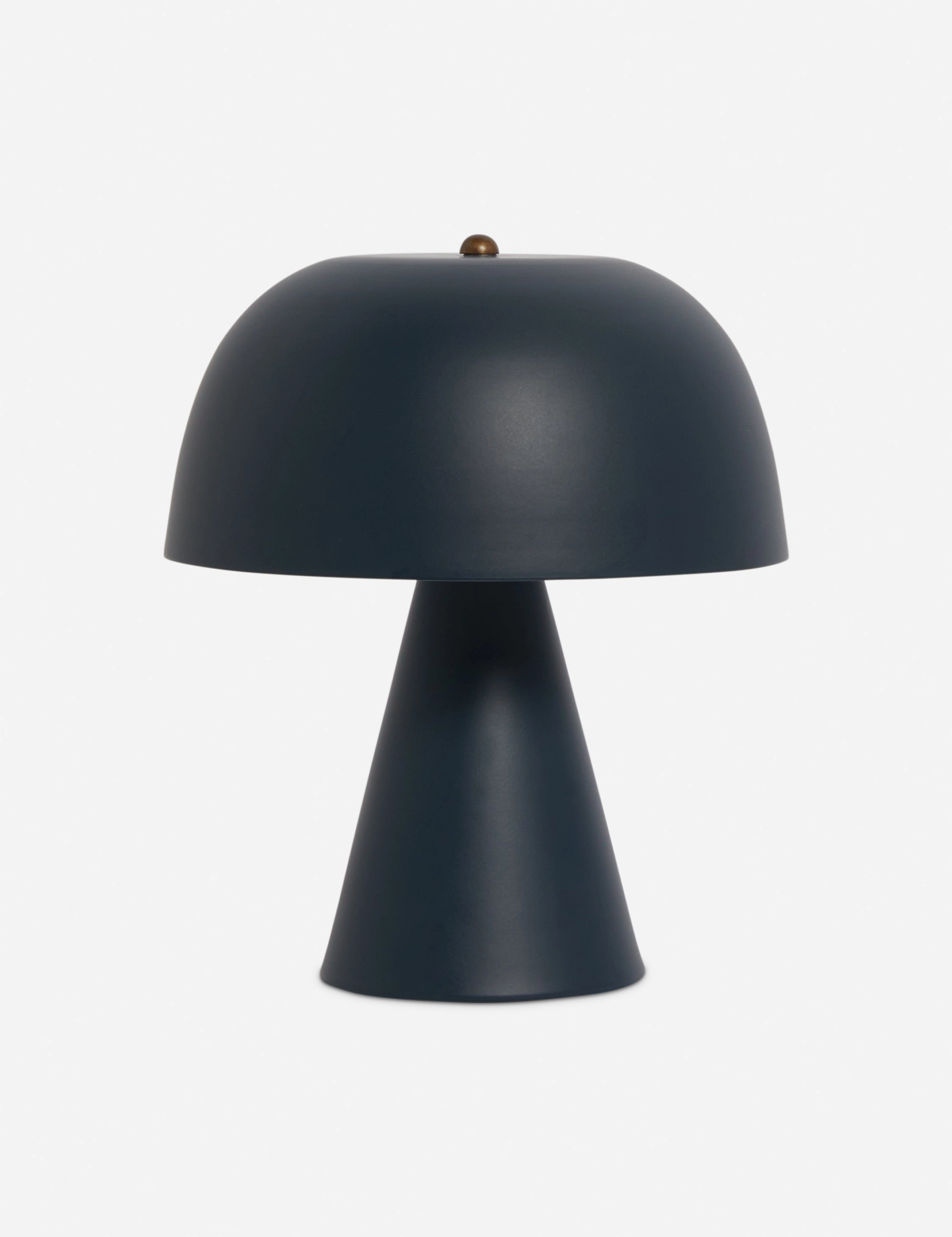 Wembley Cordless Table Lamp premium Danish lighting