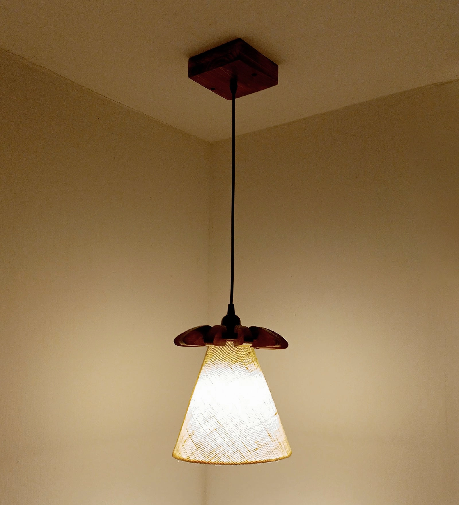 Whirl Brown Wooden Single Hanging Lamp (BULB NOT INCLUDED)